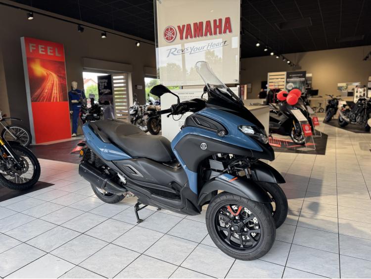 YAMAHA TRICITY 300