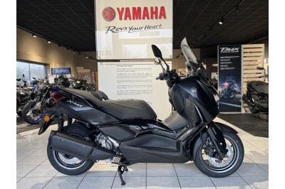 YAMAHA XMAX 300 Tech Max