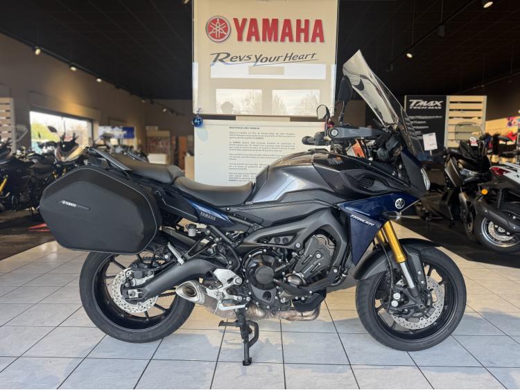 YAMAHA TRACER 900